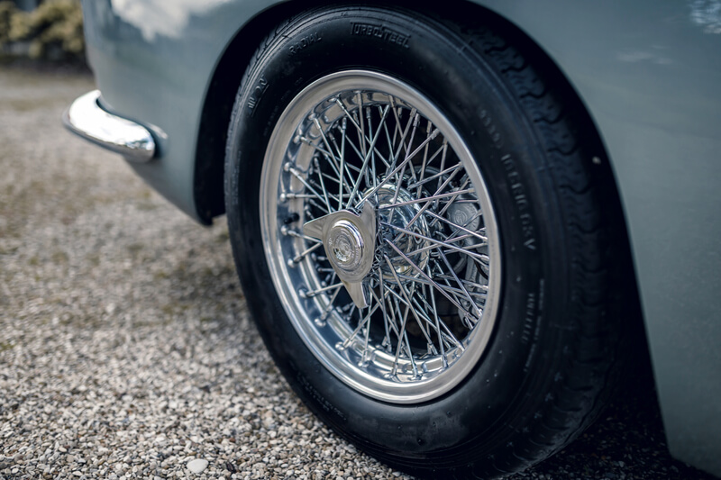 BVAuctions Aston Martin DB4