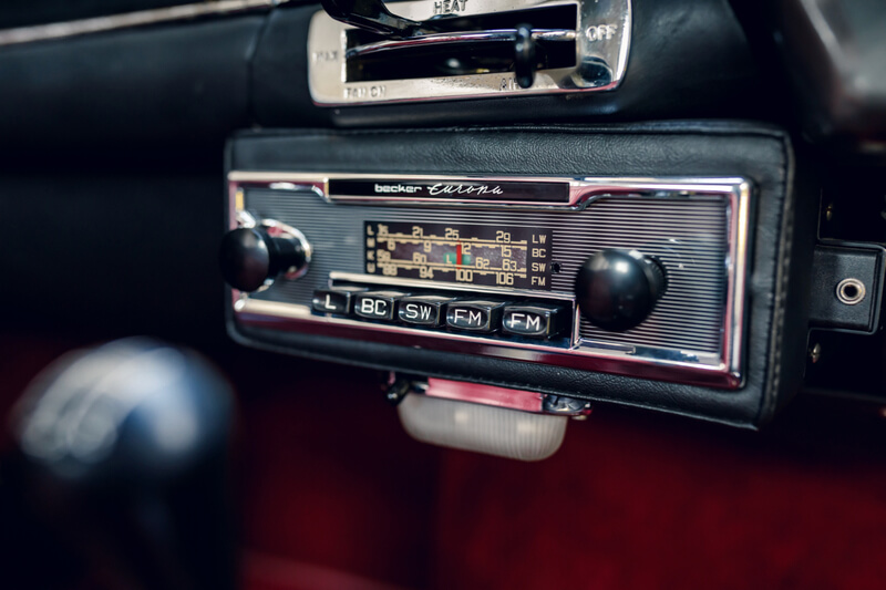 BVAuctions Aston Martin DB4