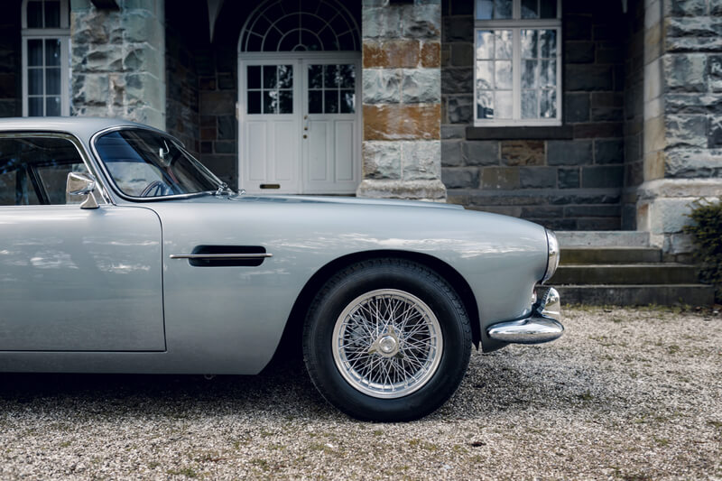 BVAuctions Aston Martin DB4