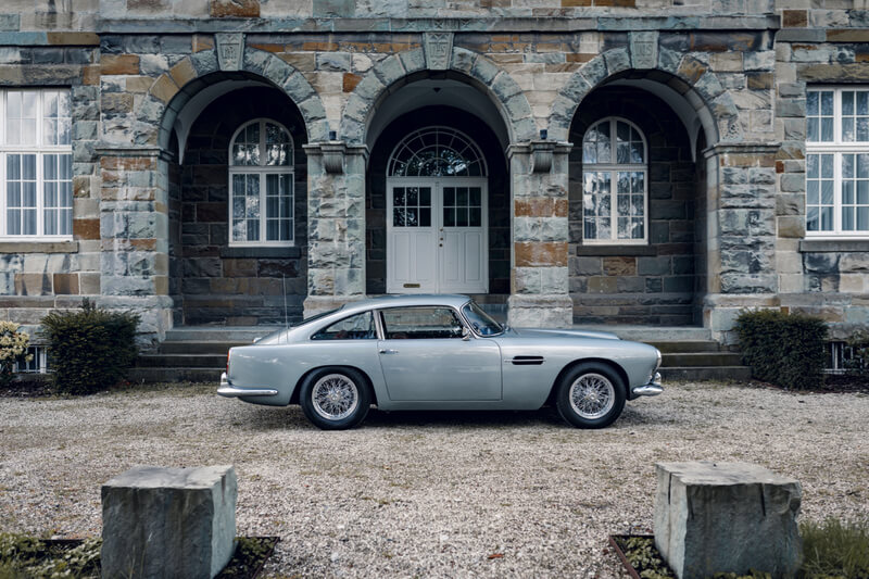 BVAuctions Aston Martin DB4