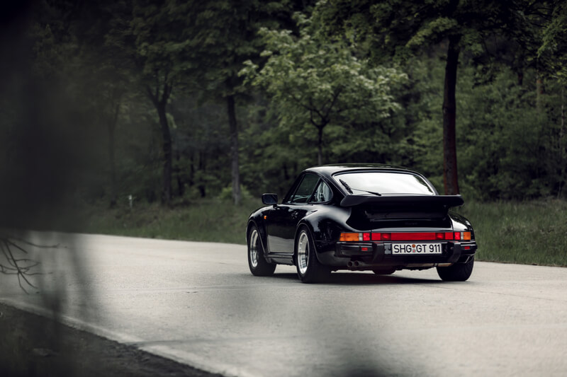 BVAuctions Porsche 911 Turbo 3.3 (930)