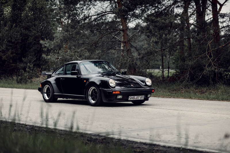 BVAuctions Porsche 911 Turbo 3.3 (930)