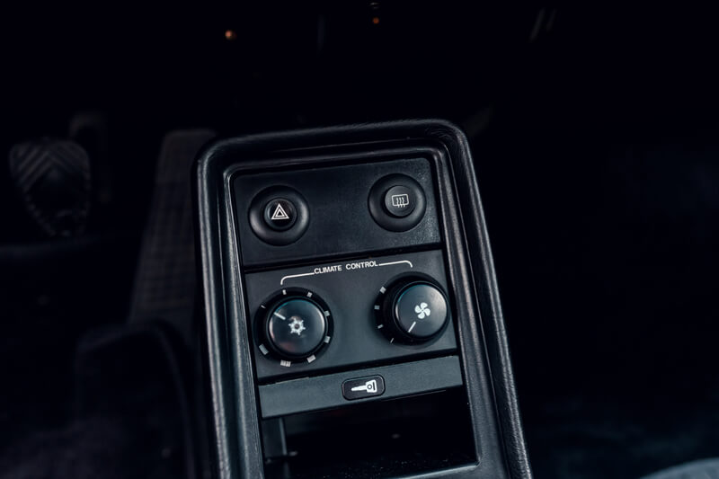 BVAuctions Porsche 911 Turbo 3.3 (930)