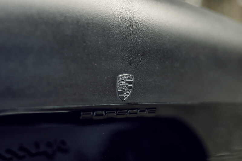 BVAuctions Porsche 911 Turbo 3.3 (930)