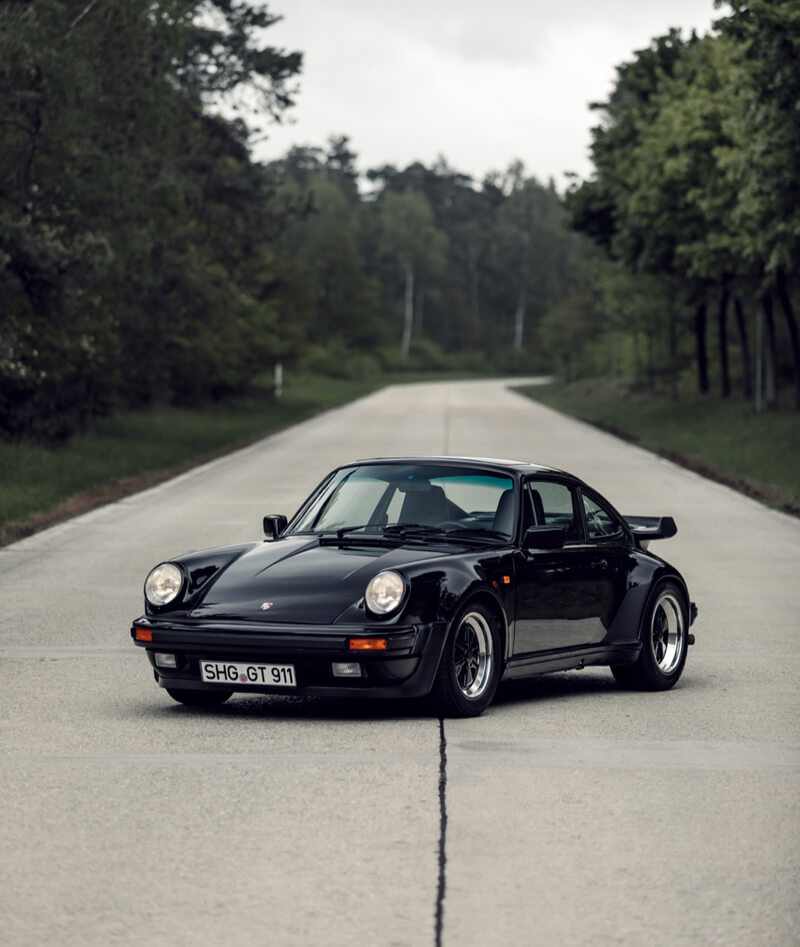 BVAuctions Porsche 911 Turbo 3.3 (930)