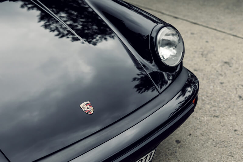 BVAuctions Porsche 911 Turbo 3.3 (930)