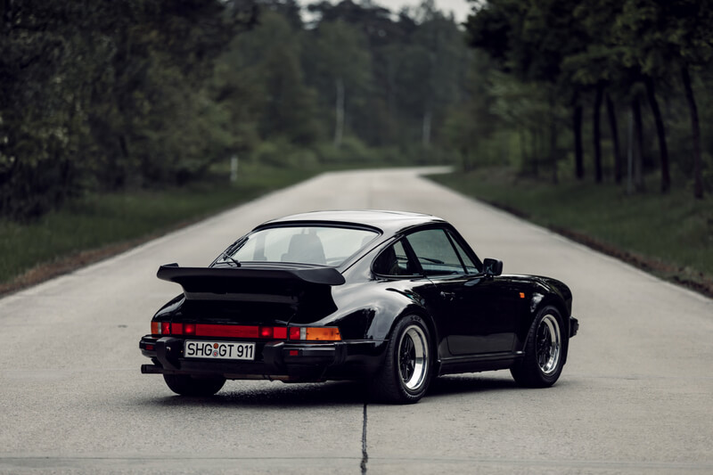 BVAuctions Porsche 911 Turbo 3.3 (930)
